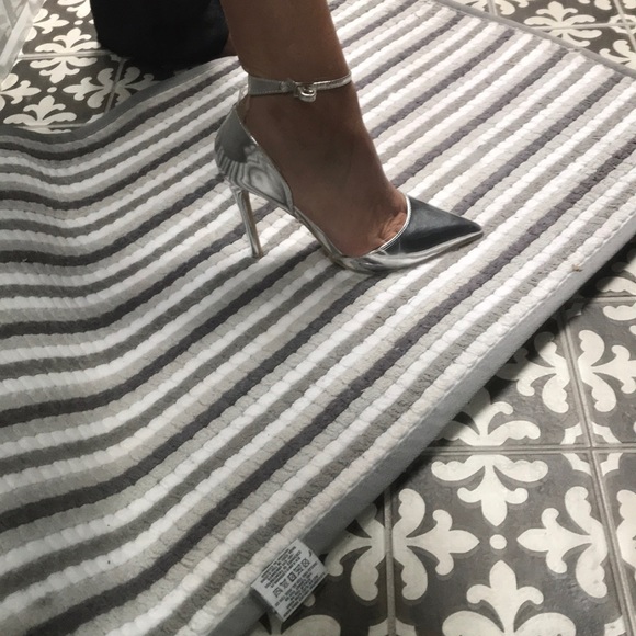 Sliver heels - Picture 7 of 7